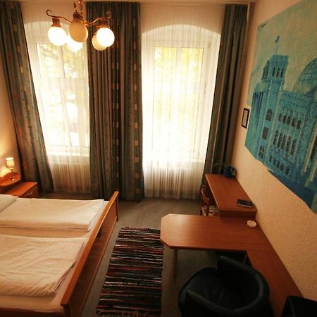 Hotel - Pension Am Schloss Bellevue Berlin Zimmer foto