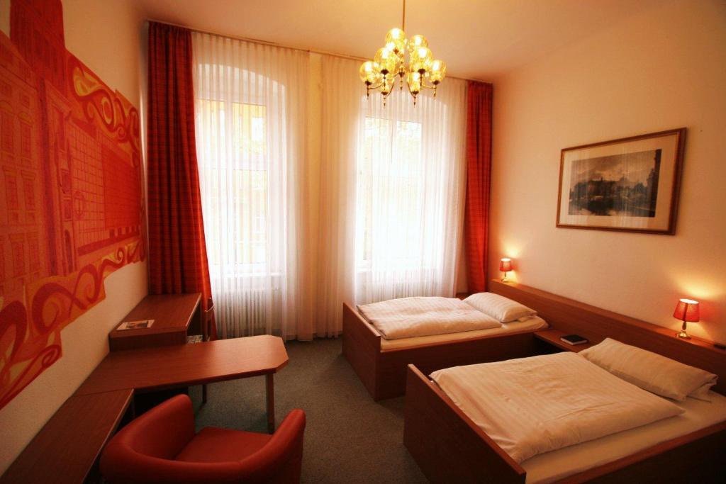 Hotel - Pension Am Schloss Bellevue Berlin Zimmer foto